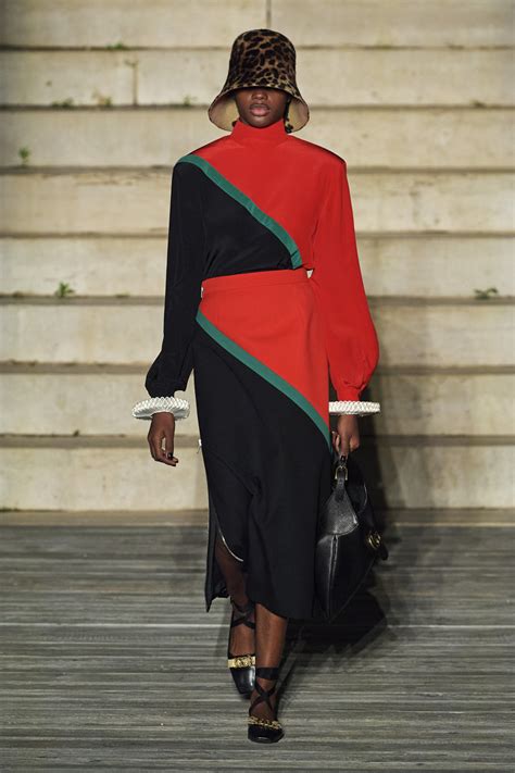 sfilata gucci maggio 2022|Sfilata Gucci Cruise 2022.